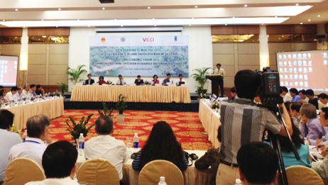 Foro Económico de Verano de Vietnam centrado en reestructuración económica